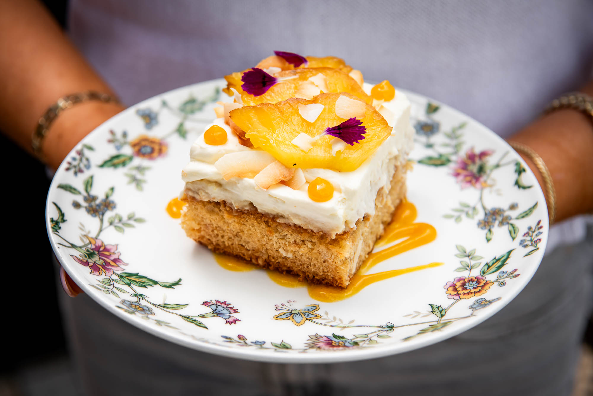 COCONUT CREAM CAKE_DSC5688